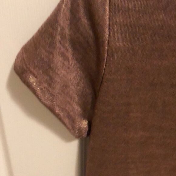 Prince Peter Collection Rose Gold/Copper Short Sleeve Metallic Top - Picture 3 of 6